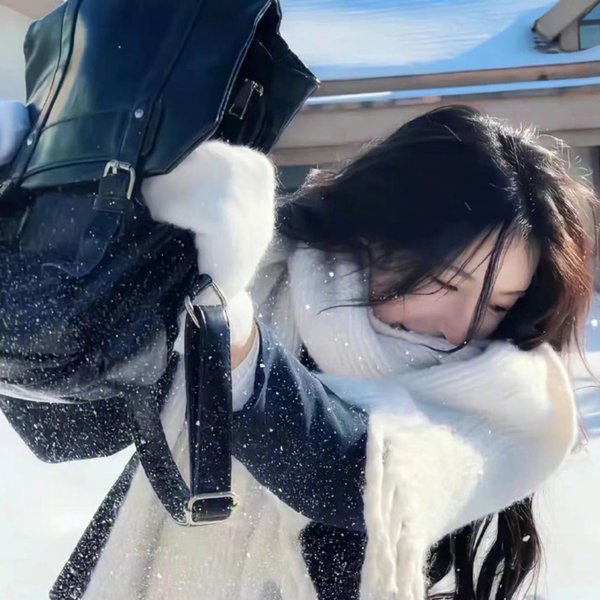 她们的名字叫红 海报